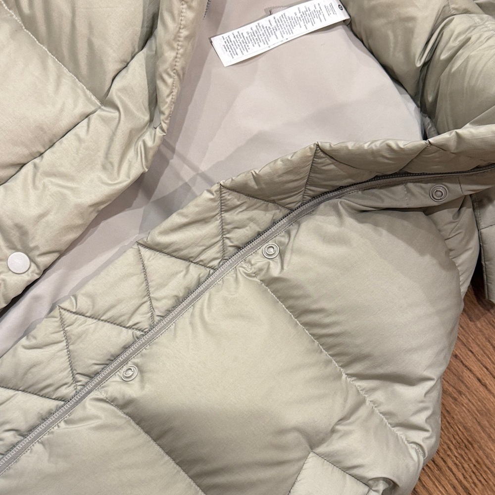 Lululemon Wunder Puff Vest in Light Green - Picture 13 of 14